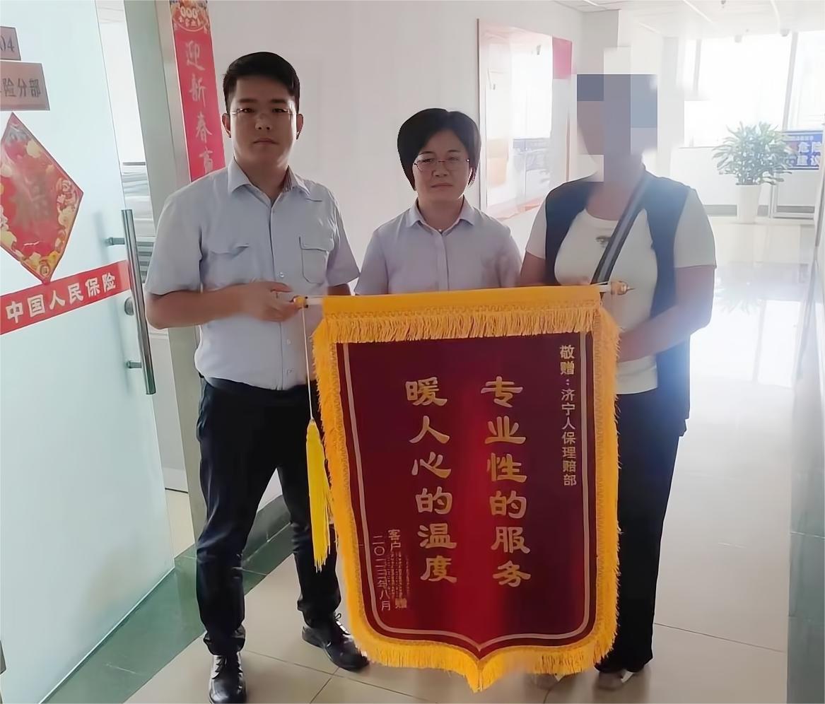 1、暖心服务获点赞