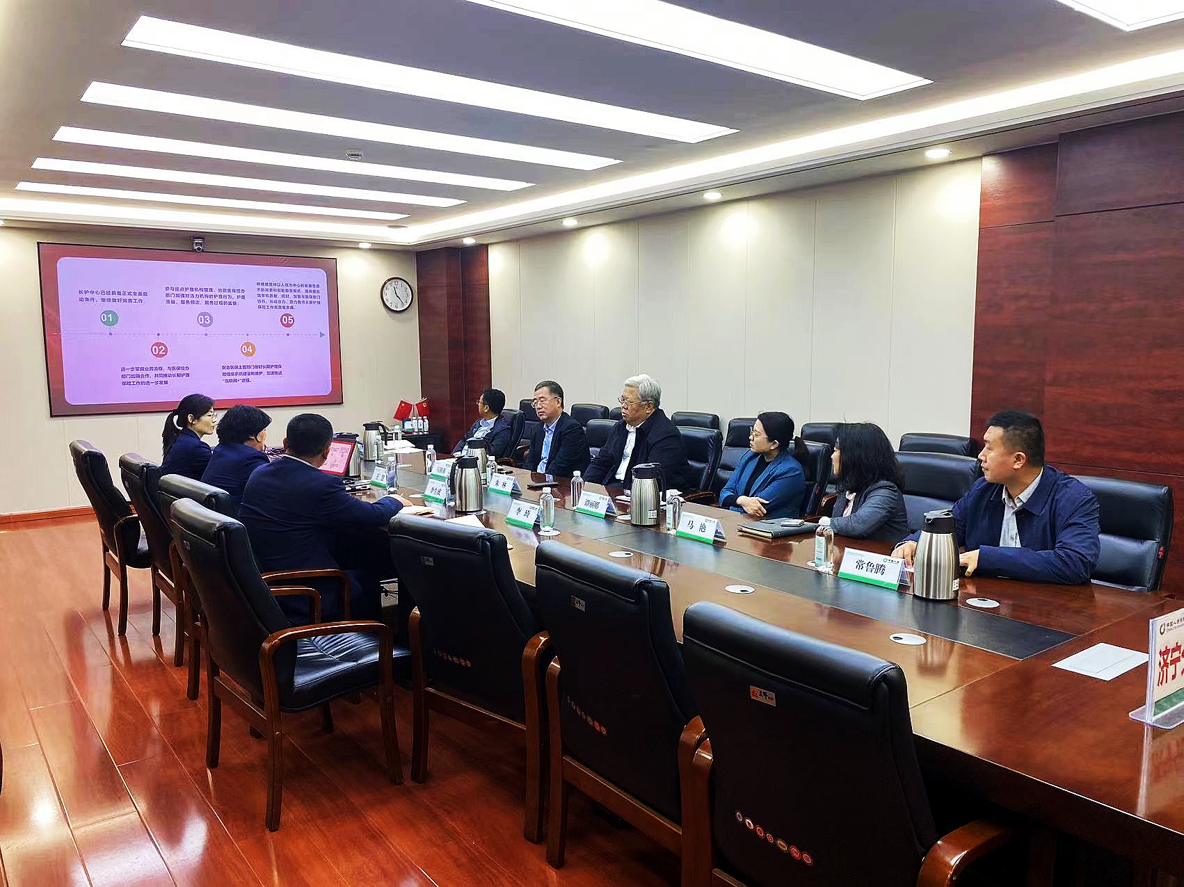 00b69ecf7c4147bdcebe294caee7c55 00b69ecf7c4147bdcebe294caee7c55