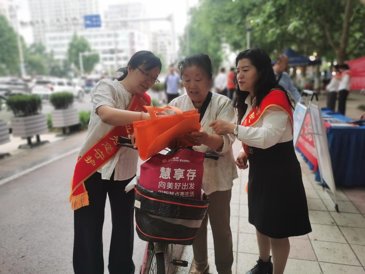 图片1 图片1